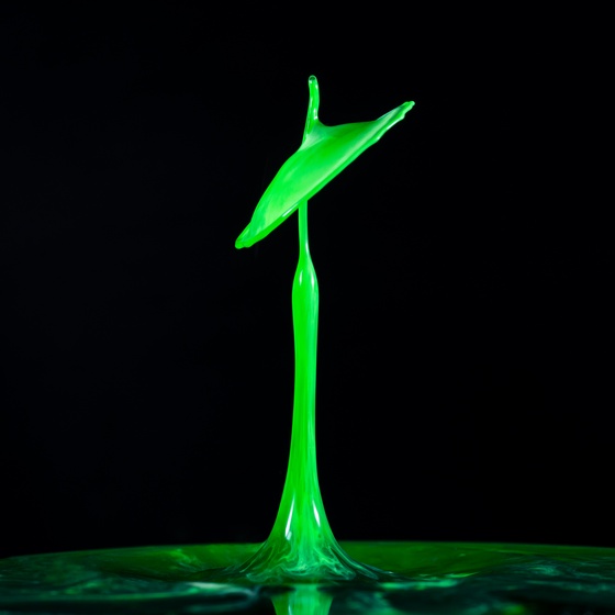 Splash of Green Candle