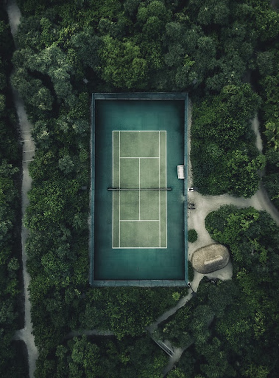 Tropical Tennis