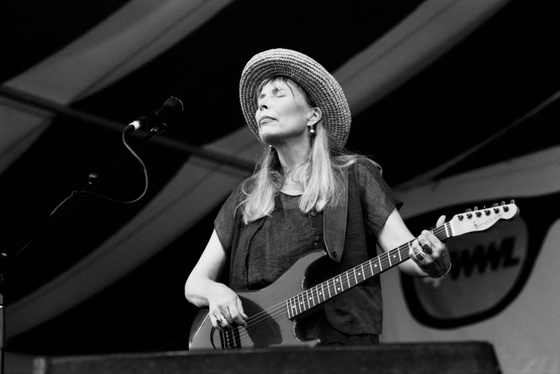 Joni Mitchell Photographed By David Gahr