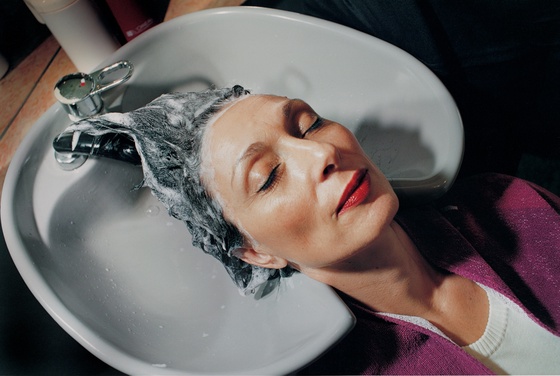 Closer - Mother's head in sink, 1999