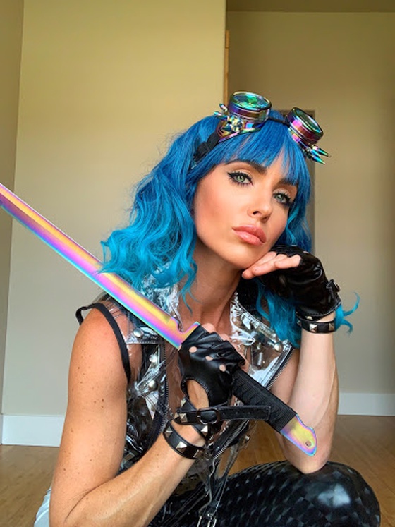 $COIN Cyberpunk Cosplay Blue 1/1