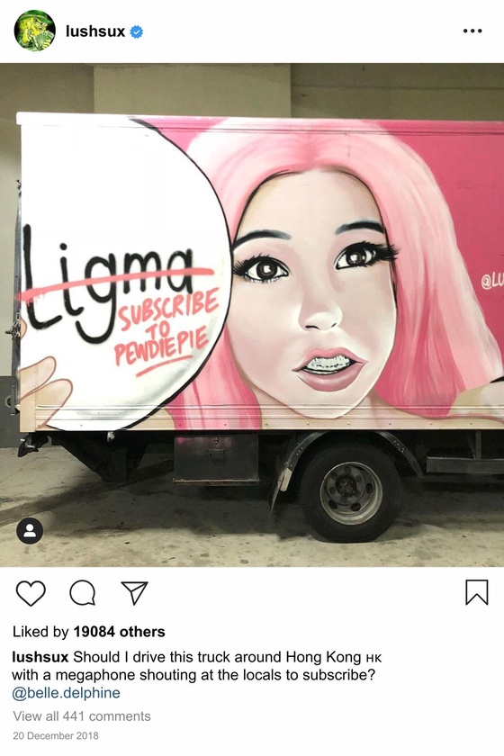 Lushsux #3330 - Mural Belle Delphine