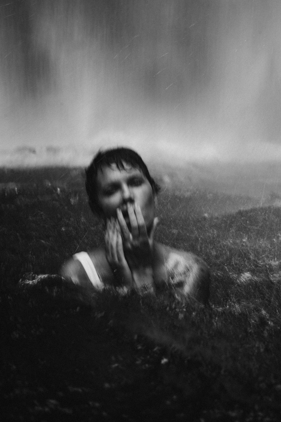DROWNING IN THE DARK