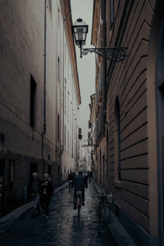 Walls Around — PEOPLE I MET #68