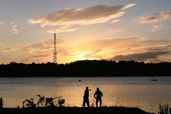 Lake Sanaru evening twilight