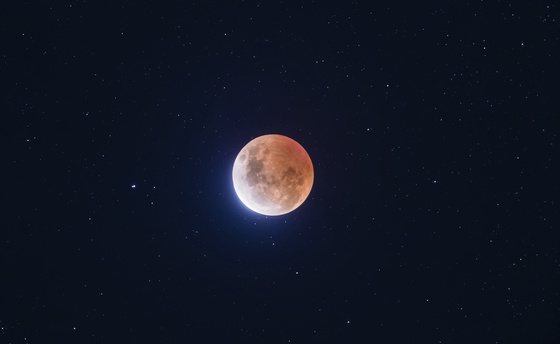 Super blood moon