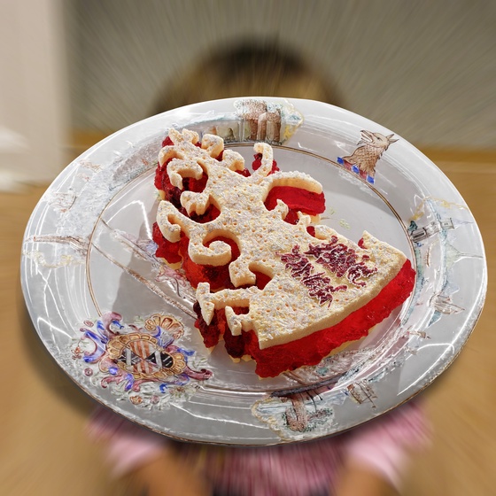 Porcelain Plate Pie Key 1